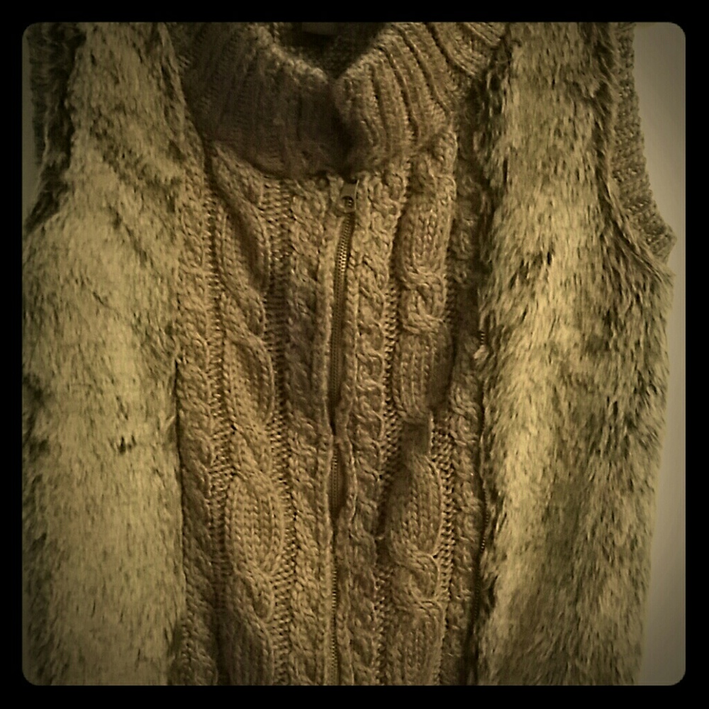 Fur sweater light brown zip up beat xs adorable!!!